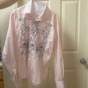 Intro Italy long sleeve. Color pink with black lines.